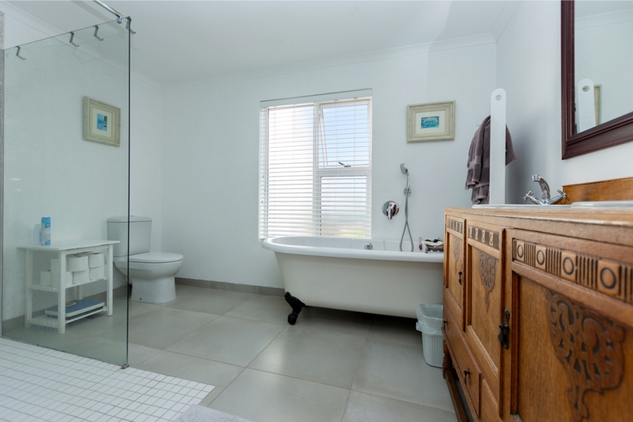 3 Bedroom Property for Sale in Dwarskersbos Western Cape